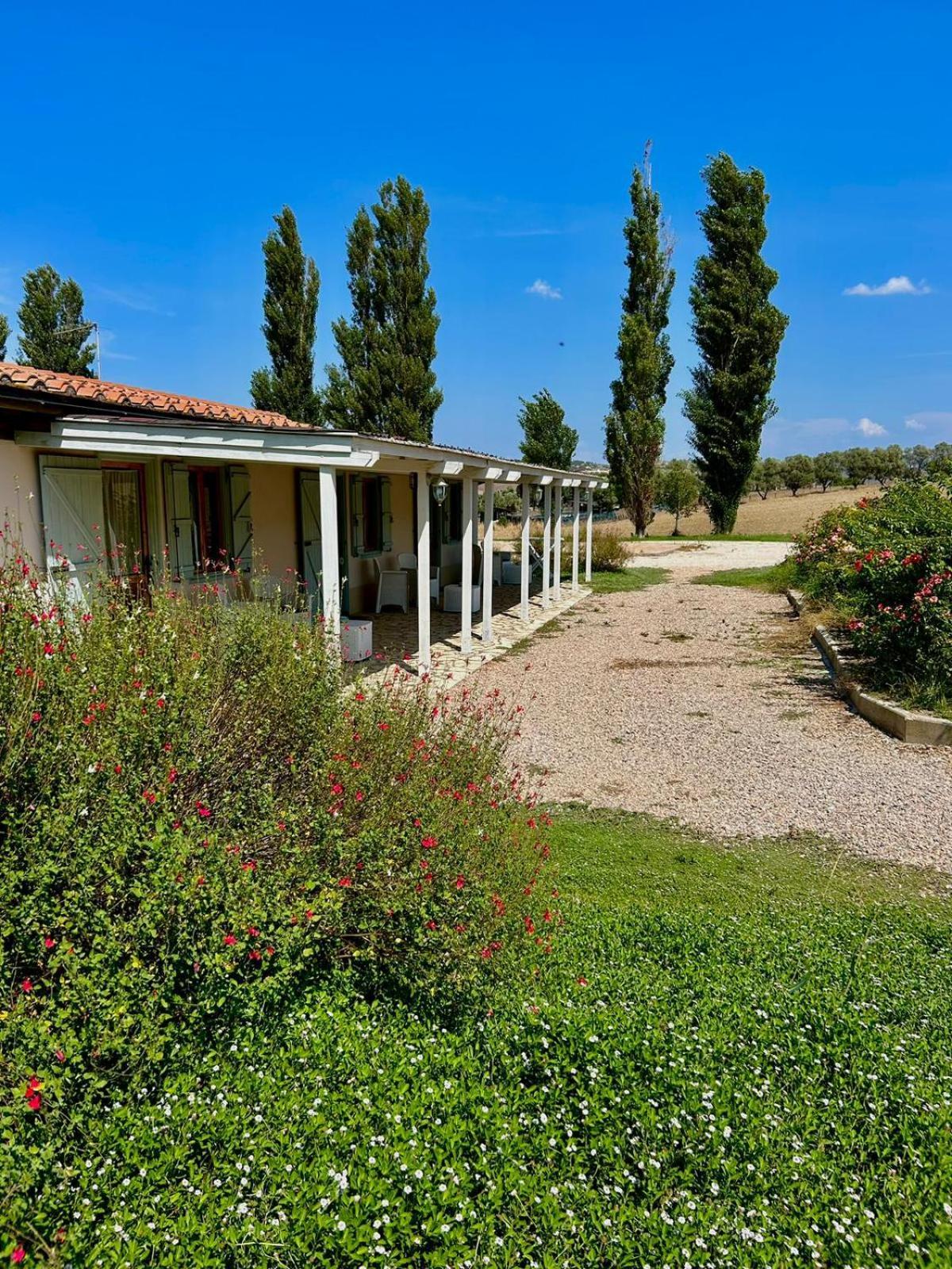 Agriturismo Podere Farnesiana Tarquinia Buitenkant foto